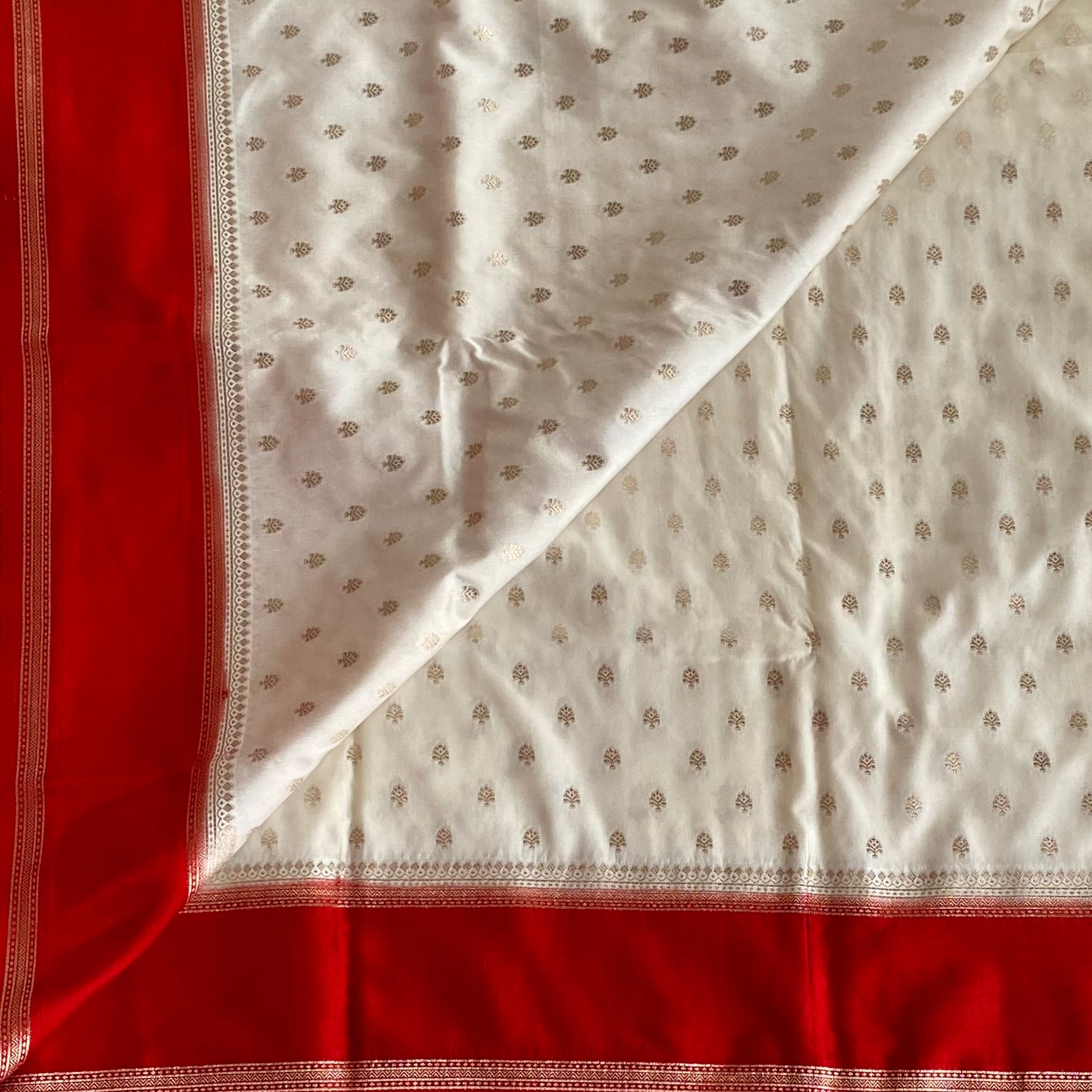 Elegant Ivory Crimson Banarasi Silk Saree Gold Brocade Tassel Border