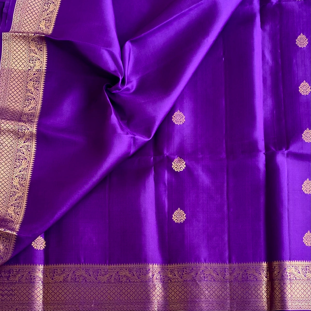 Violet Purple Designer Pure Silk Saree With Metallic Gold Zari Border