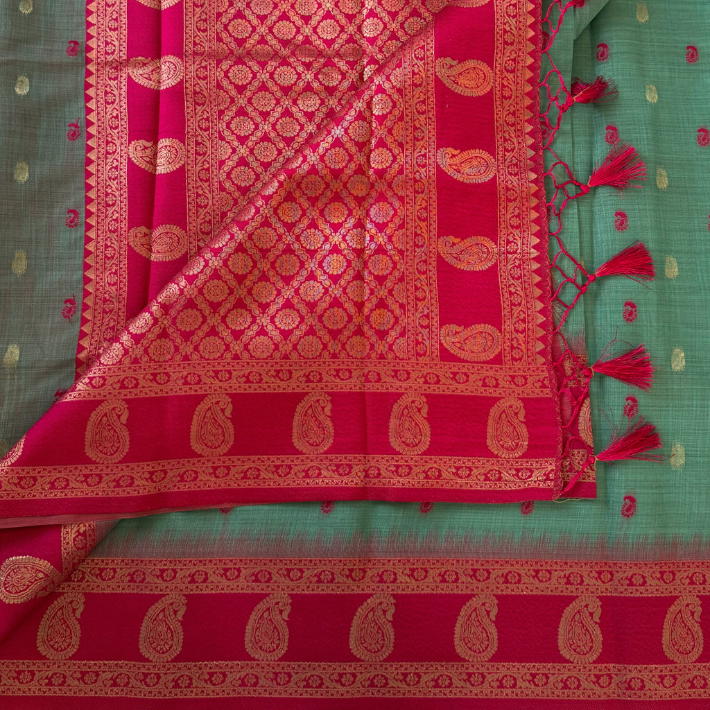 Magenta Sea Green Zari Paisley Silk Saree With Tassel Border