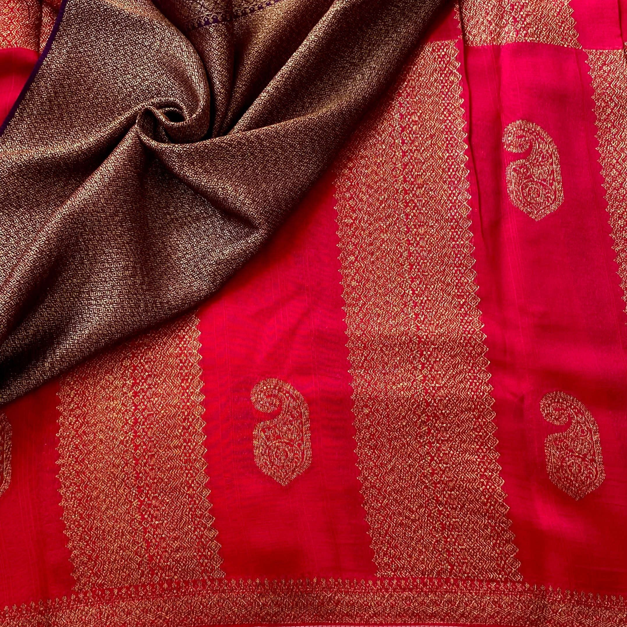 Magenta Gold Zari Paisley Silk Saree Elegant Wedding Wear Collection