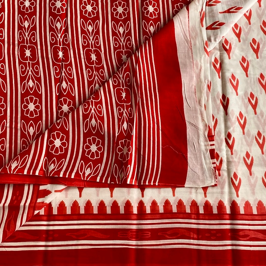 Ivory White With Crimson Red Everyday Elegance Printed Pallu