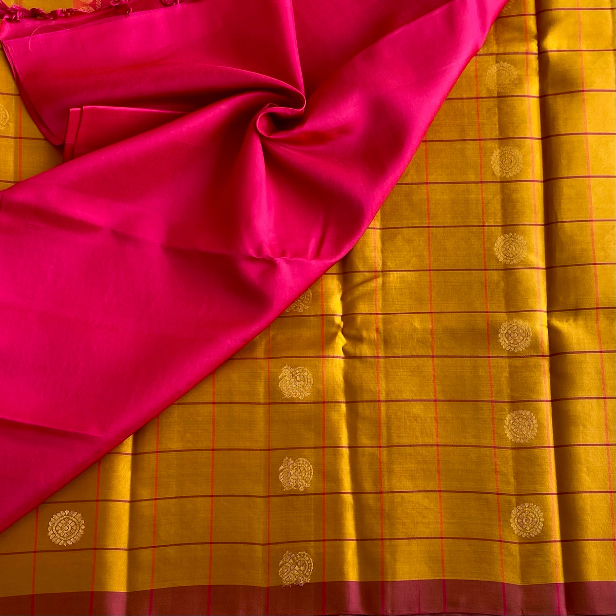 Mustard Gold Checkered Designer Pure Silk Saree With Rani Pink Pallu