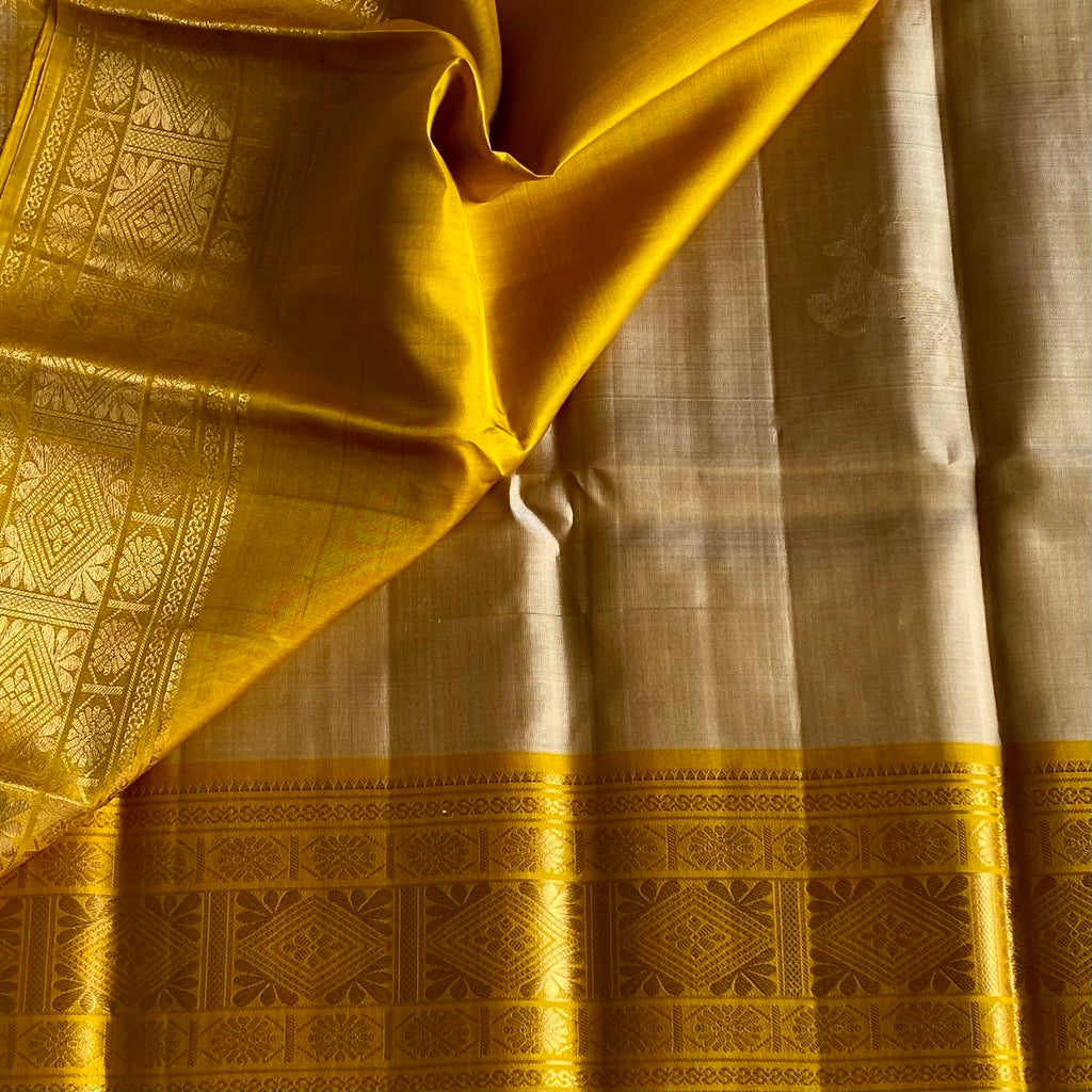 Champagne Beige Designer Pure Silk Saree With Mustard Yellow Pallu