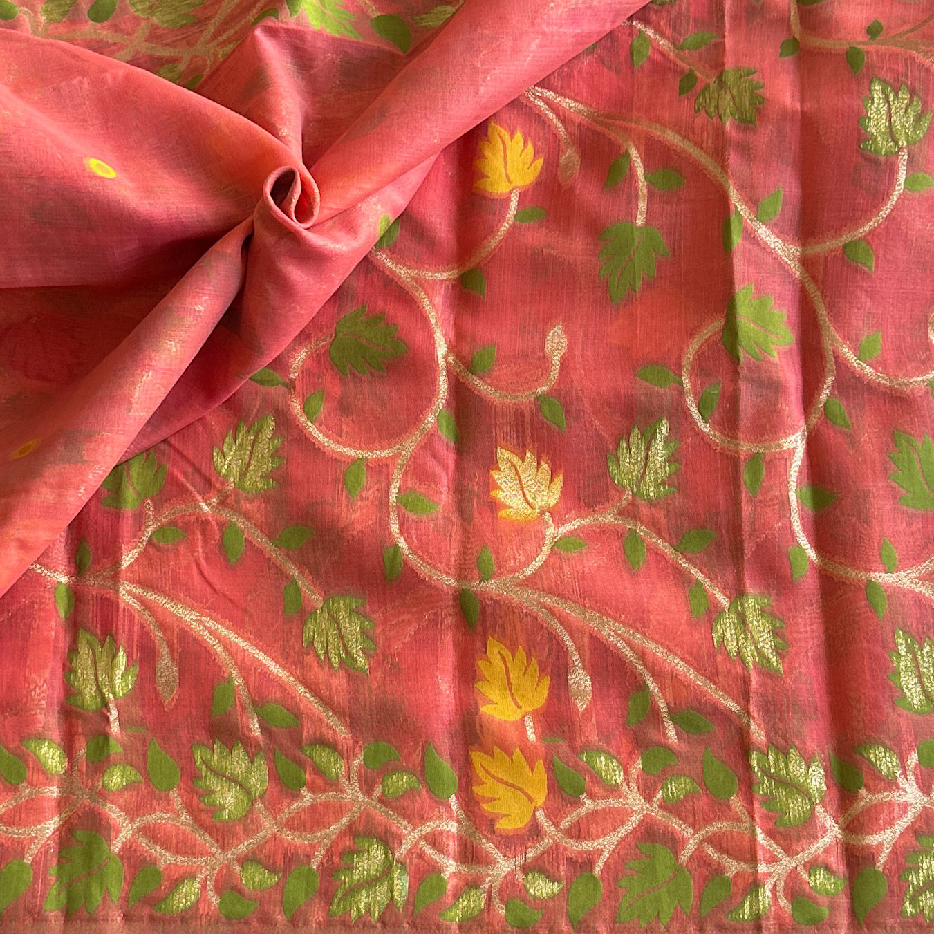 Coral Pink Floral Leaf Saree Gold Zari Tassel Pallu Elegant
