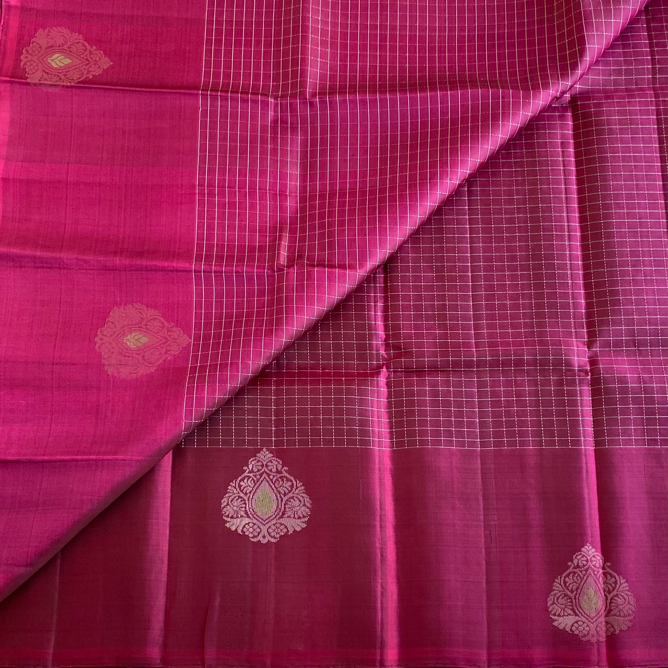 Deep Magenta Designer Pure Silk Saree With Checkered Lightweight Beauty