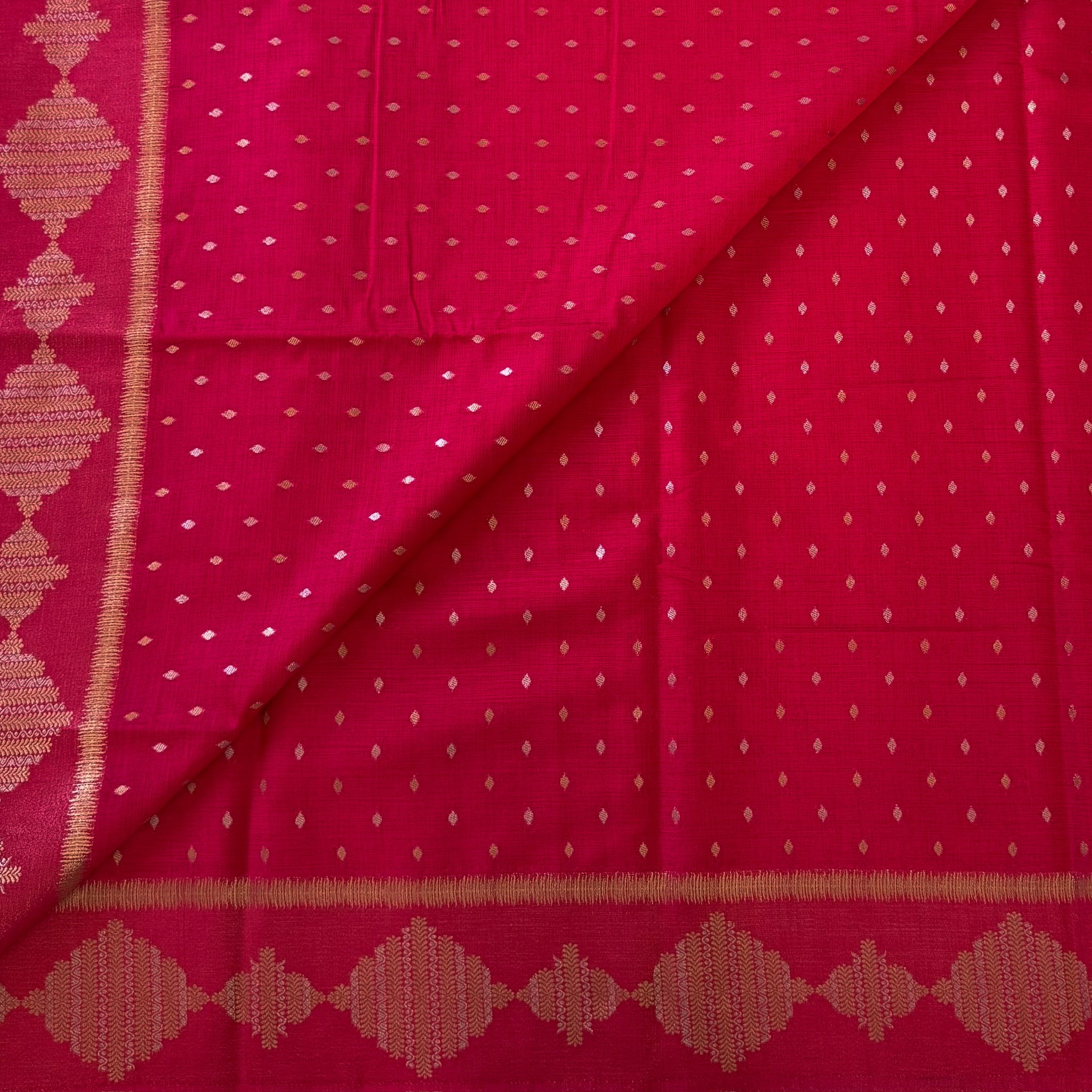 Traditional Fuchsia Banarasi Silk Saree Gold Zari Pallu Bridal Wedding