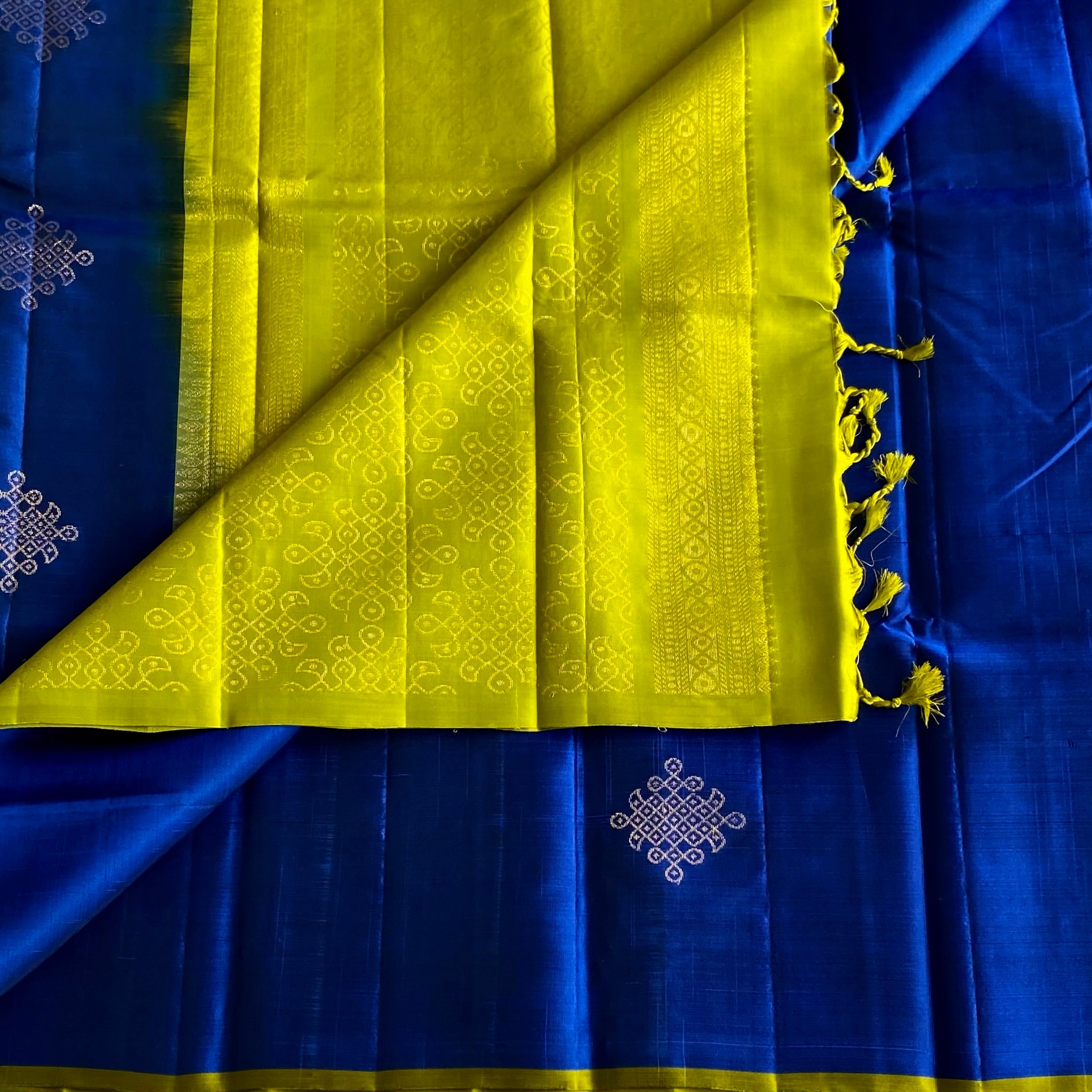 Royal Blue Designer Pure Silk Saree With Lime Green Kollam
