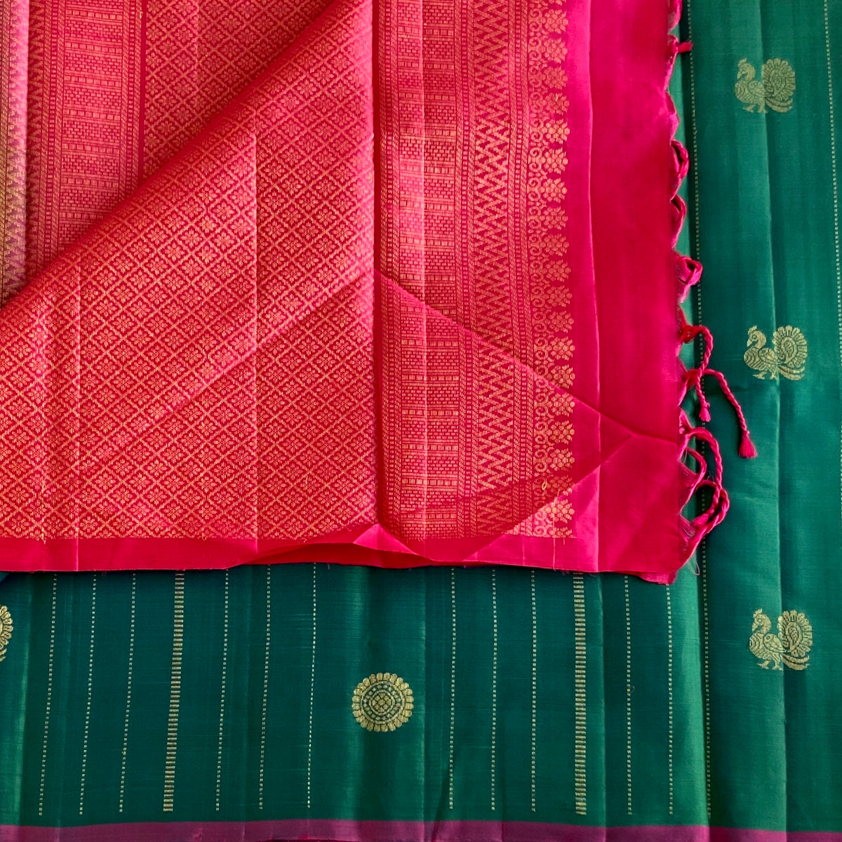 Peacock Green Designer Pure Silk Saree With Rani Pink Pallu