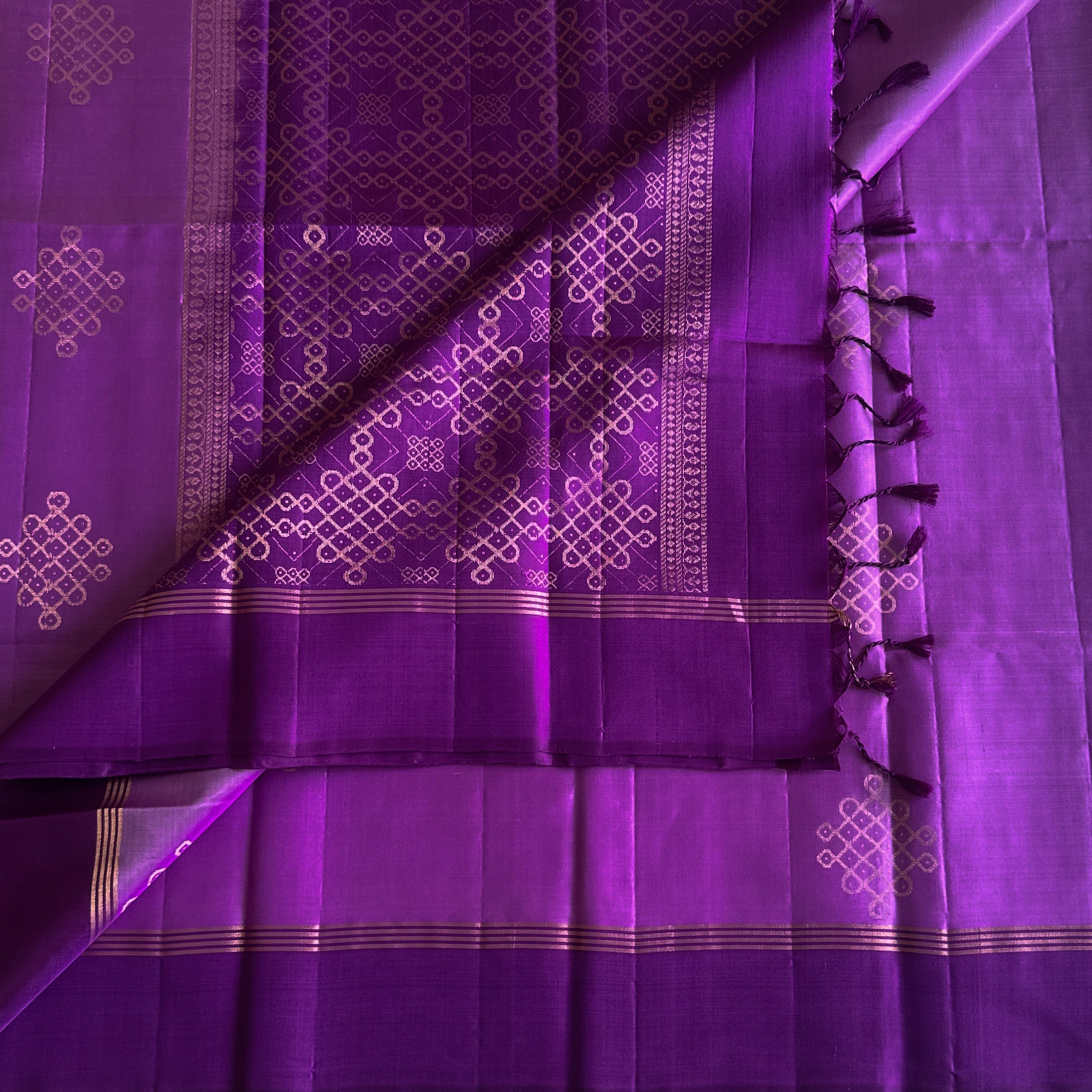 Royal Purple Gold Lattice Silk Saree Traditional Festive Wear Handloom