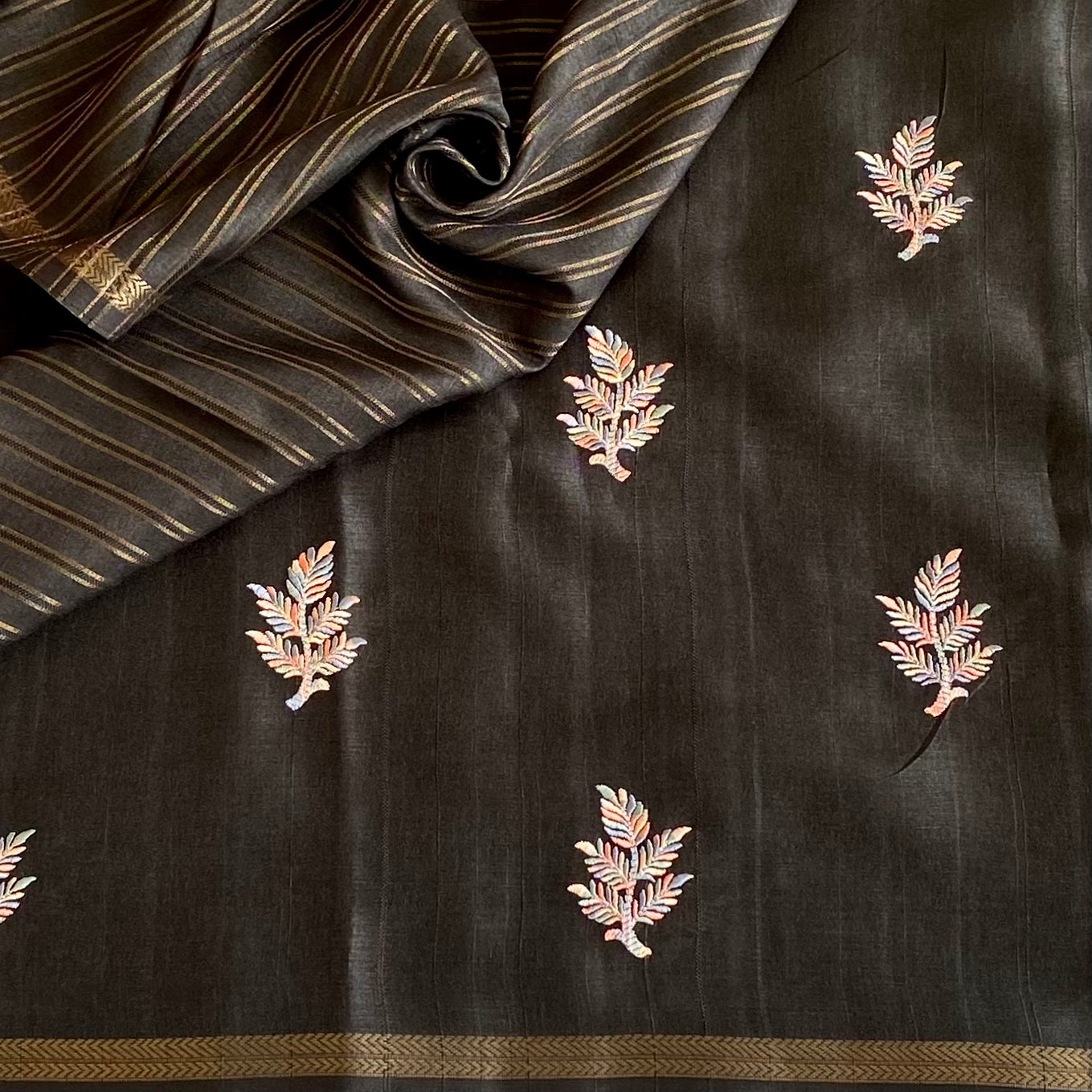 Jet Black Soft Tussar Silk Saree With Dusty Pink Buti