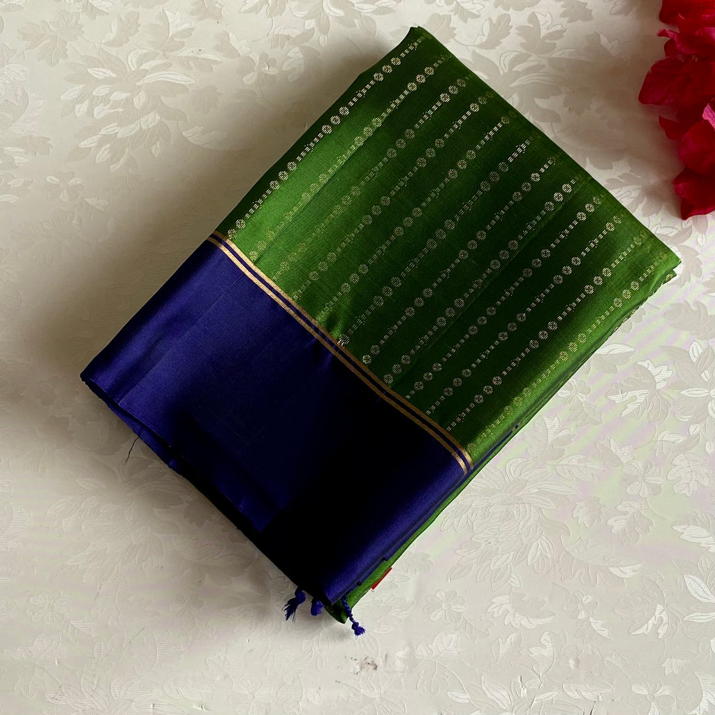 Leaf Green Designer Pure Silk Saree With Navy Blue Contrast