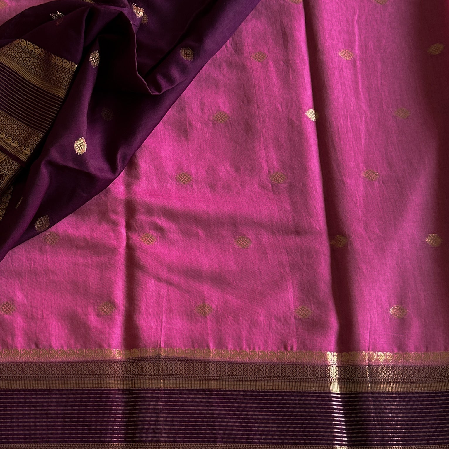 Rose Pink Saree With Plum Pallu Gold Zari Buti Motifs