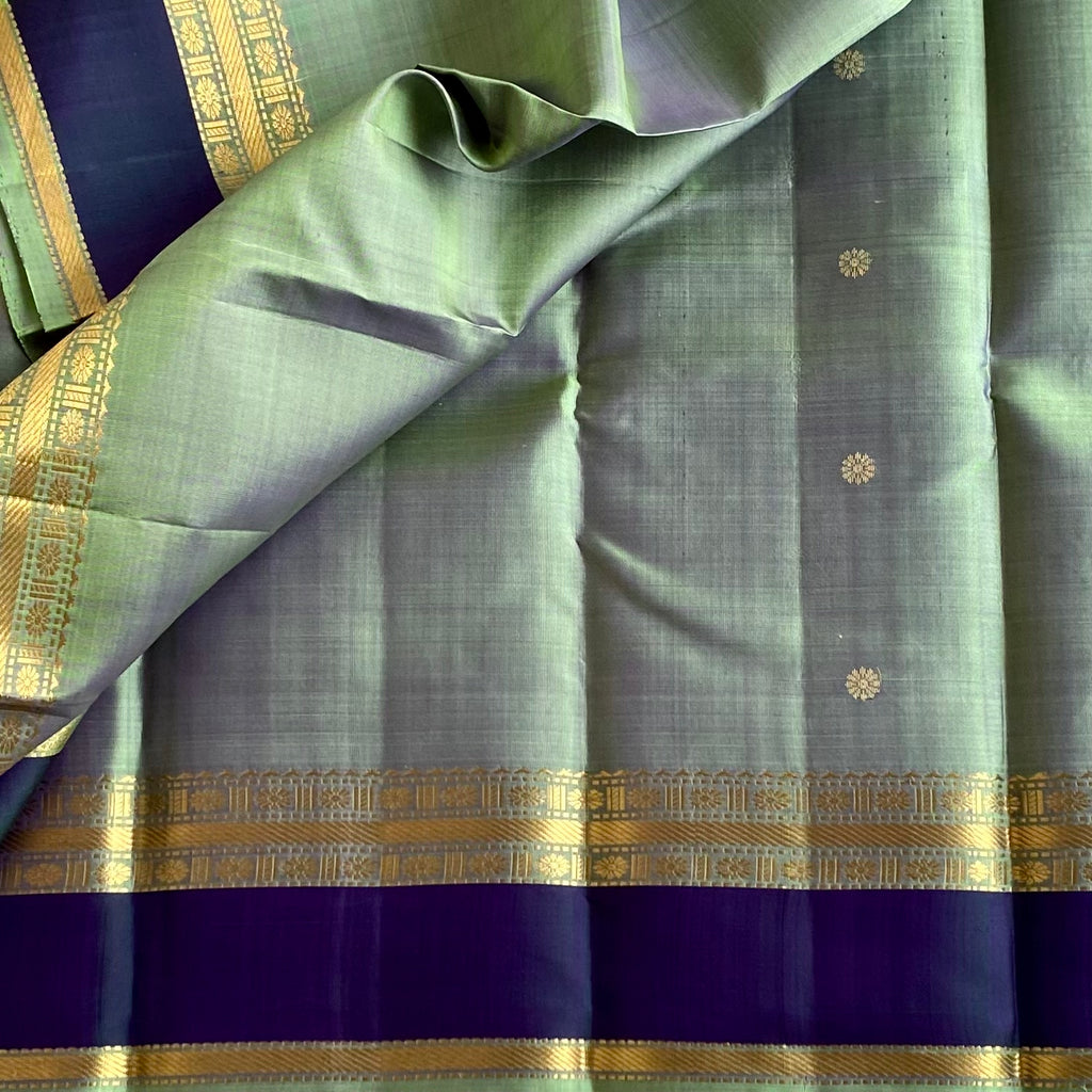 Stunner Metallic Teal Blue Kanjeevaram Pure Zari Silk Saree With Deep Blue Border