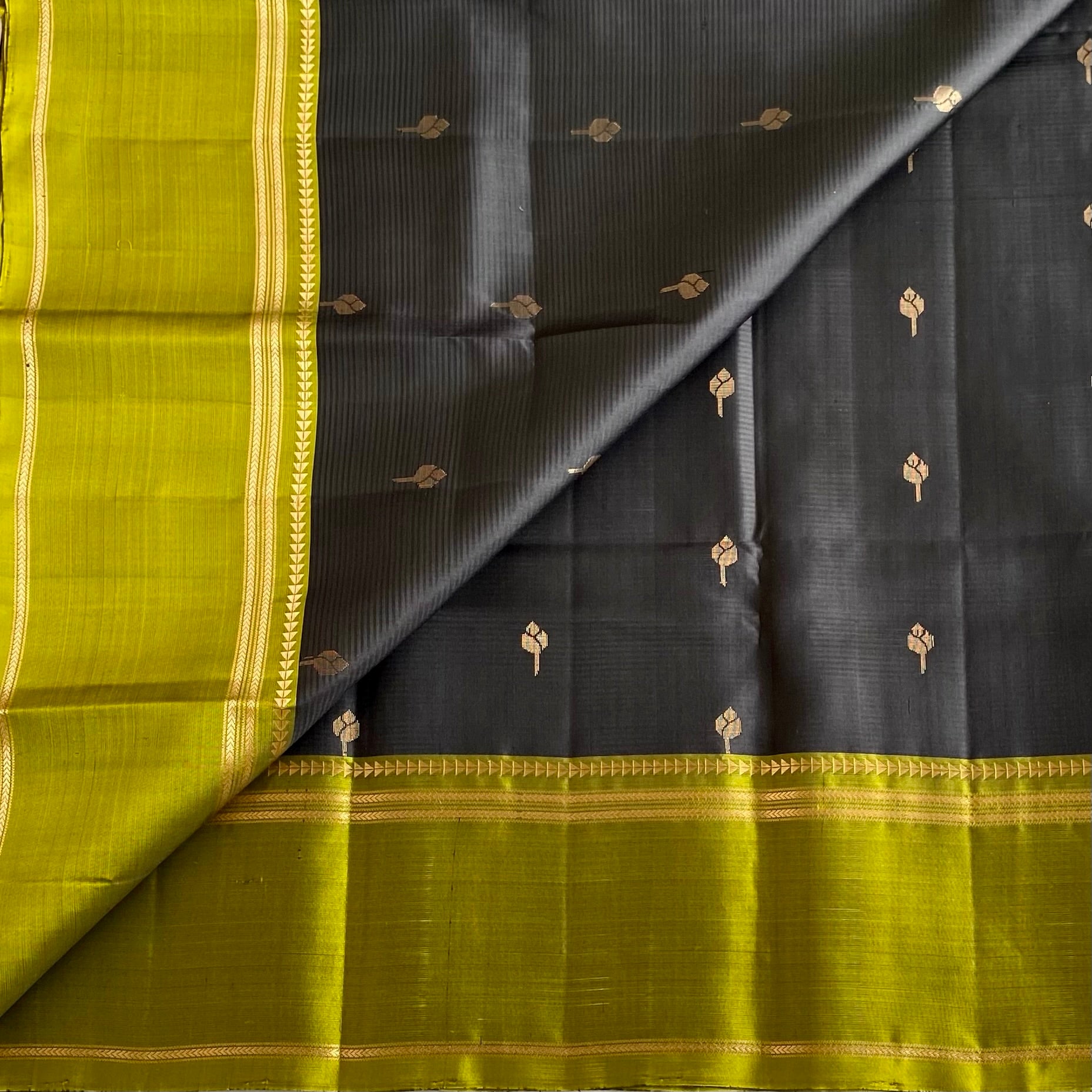 Jet Black Pure Designer Silk With Chartreuse Olive Stunning Borders n Pallu