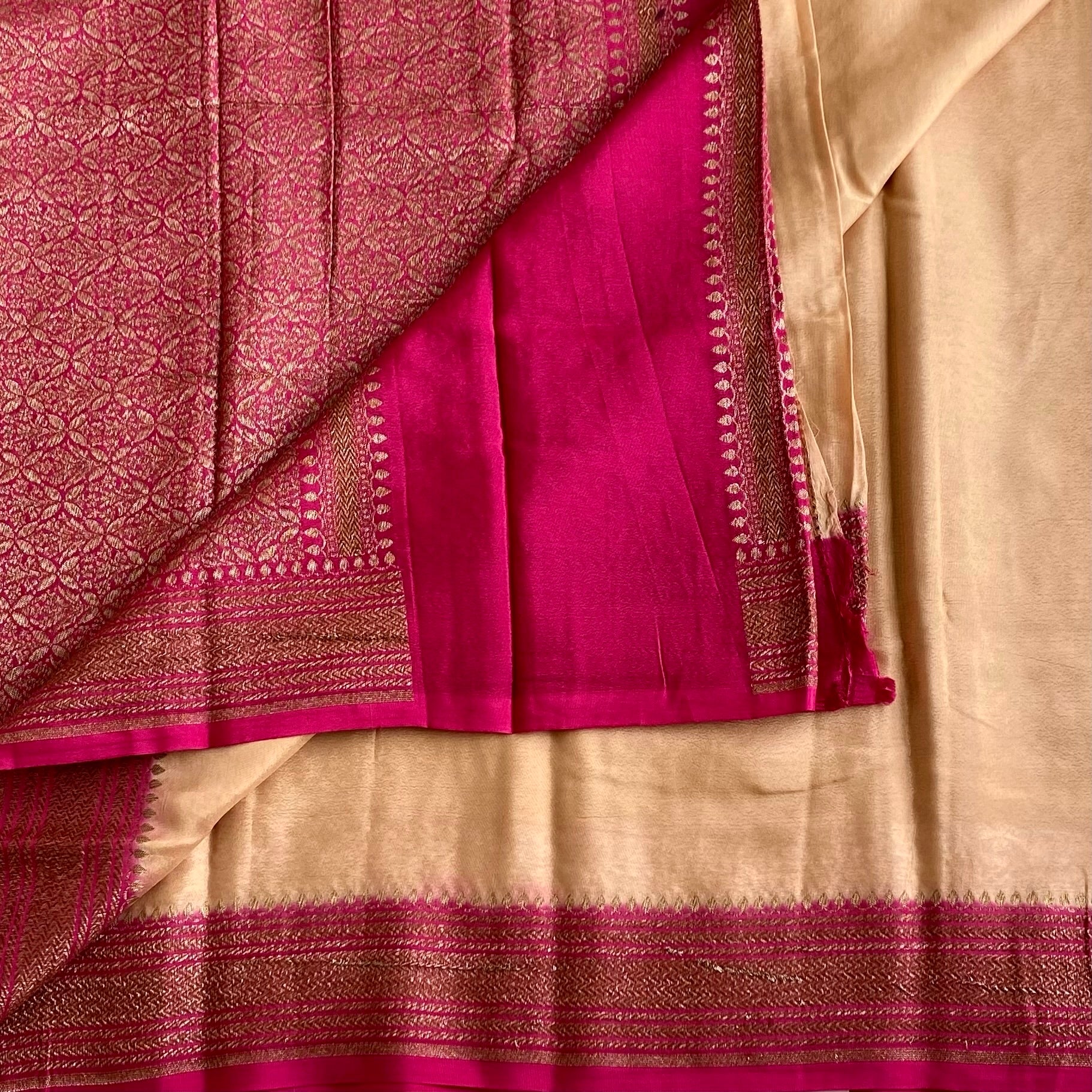 Bisque Beige Soft Tussar Silk Saree With Rani Pink Contrast Pallu