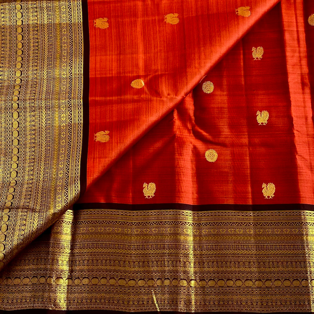 Scarlet Rust Kanjeevaram Pure Zari Silk Saree With Wine Brown Pallu