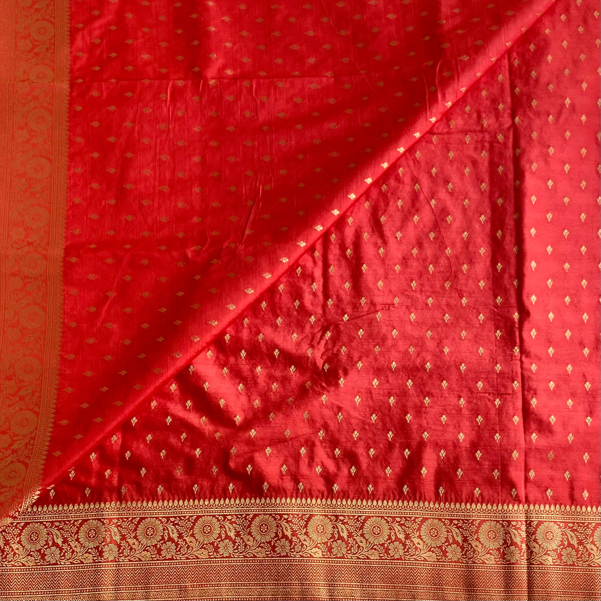 Coral Kanakambari Soft Crepe Silk Saree With Antique Gold Buti Border