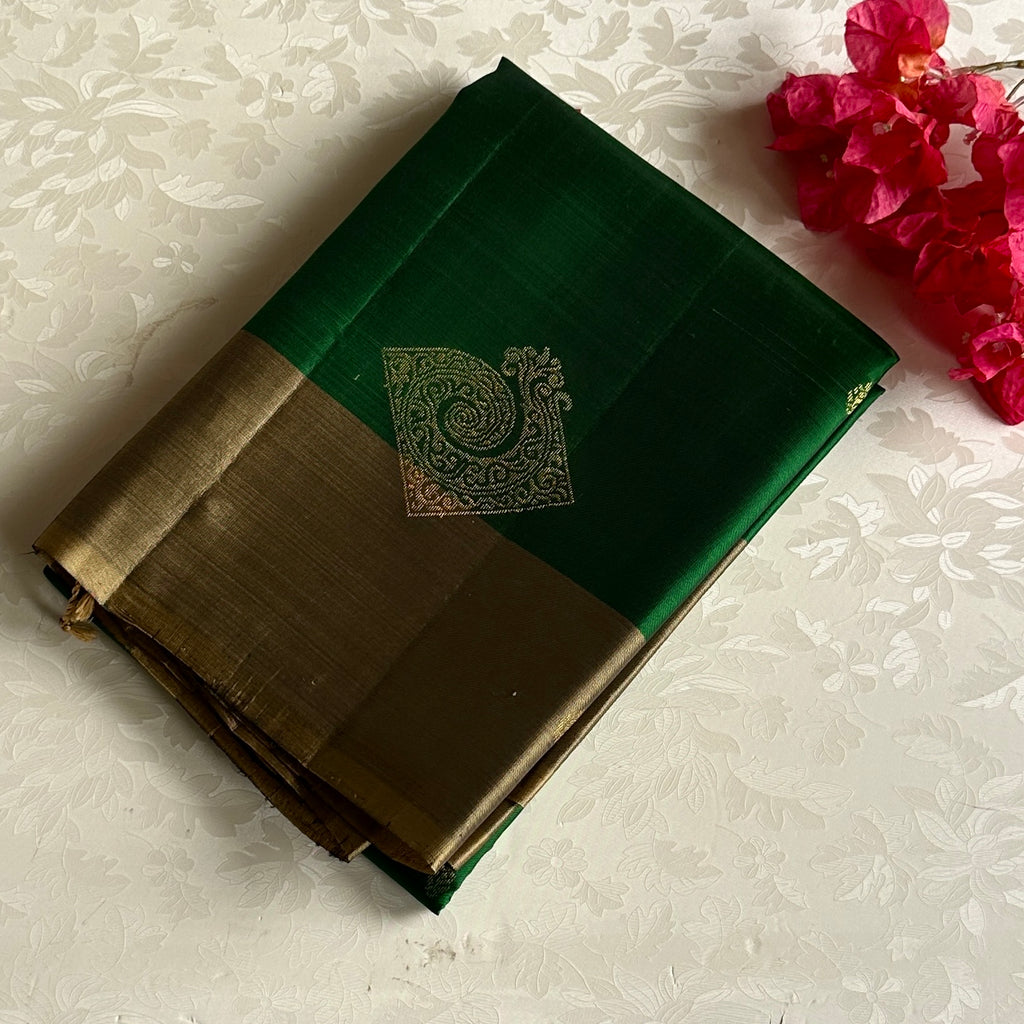 Emerald Green Designer Pure Silk Saree With Antique Gold Pallu