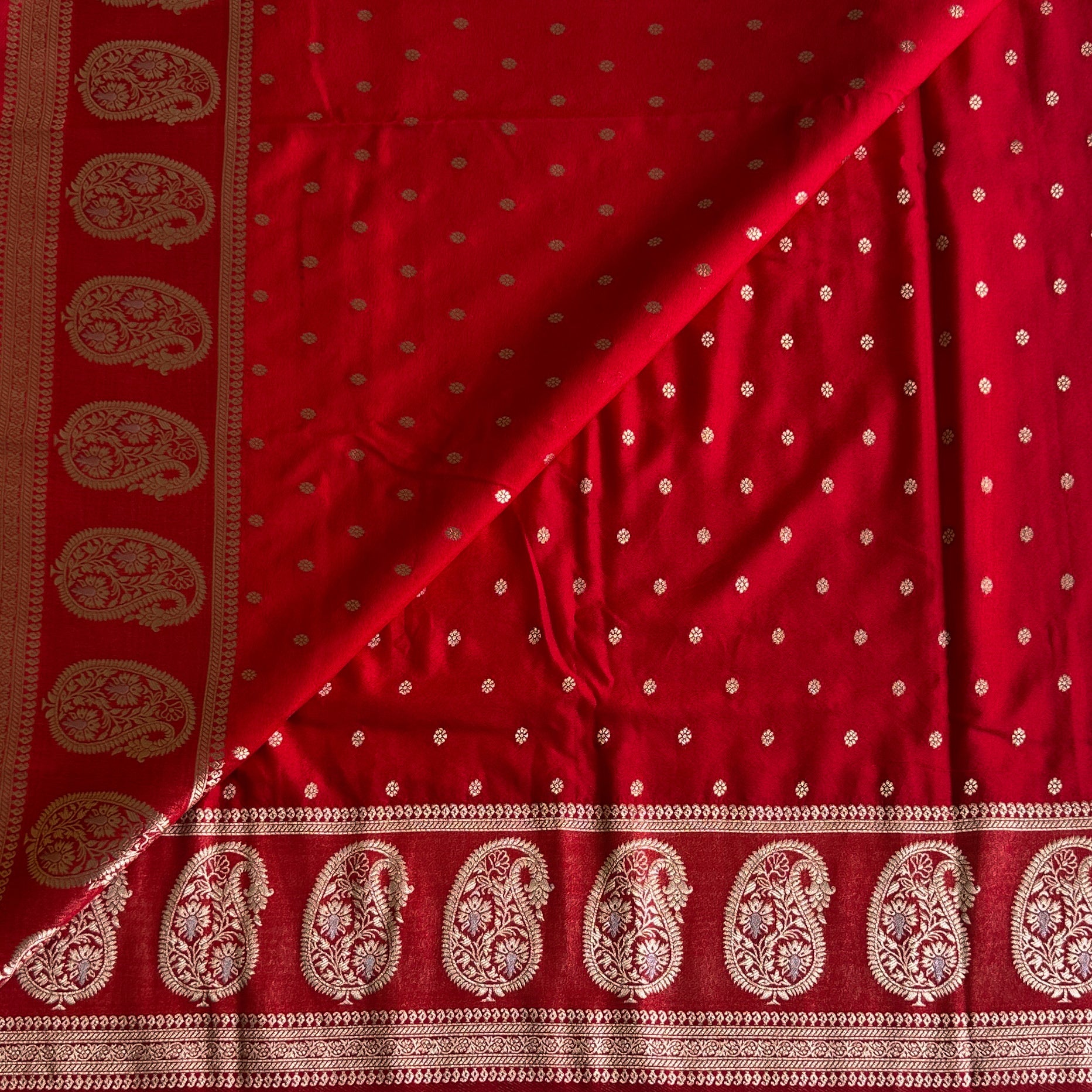 Elegant Crimson Gold Brocade Saree Paisley Border Wedding Traditional Silk