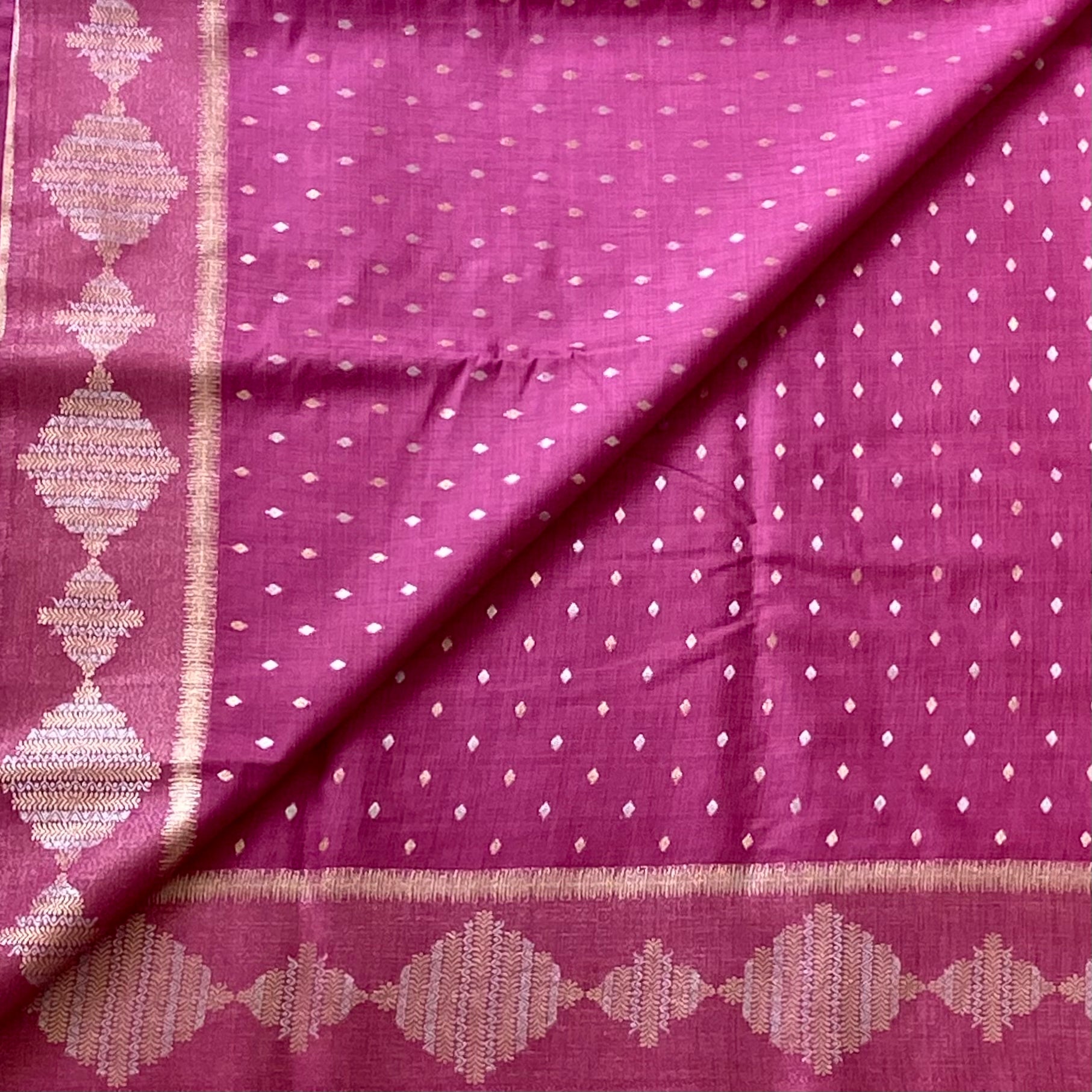 Deep Magenta Silk Saree Rose Gold Zari Floral Pallu Elegant