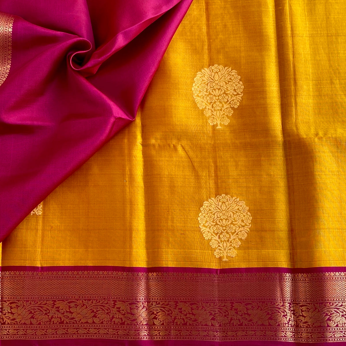 Mustard Gold Handloom Designer Pure Silk Saree With Raspberry Pink Pallu
