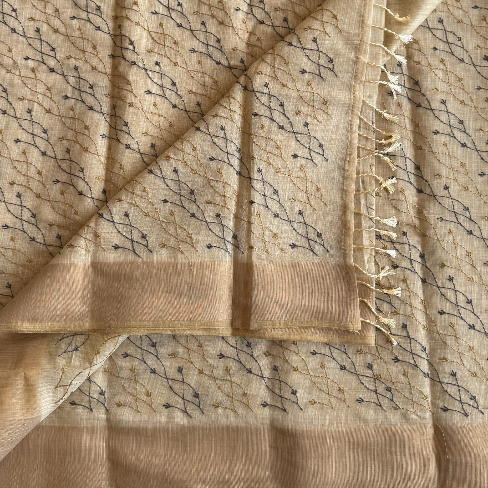 Ivory Embroidered Saree Gold Navy Branch Motif Beige Border Tassels