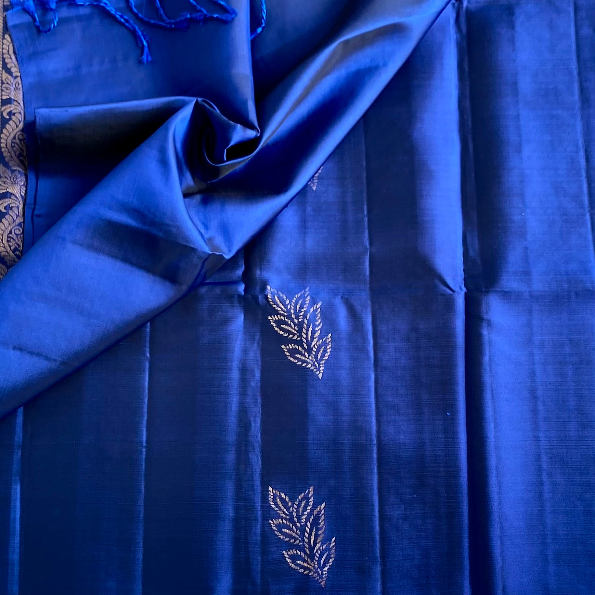 Stunner Blue Designer Pure Silk Saree With Antique Gold Zari Pallu
