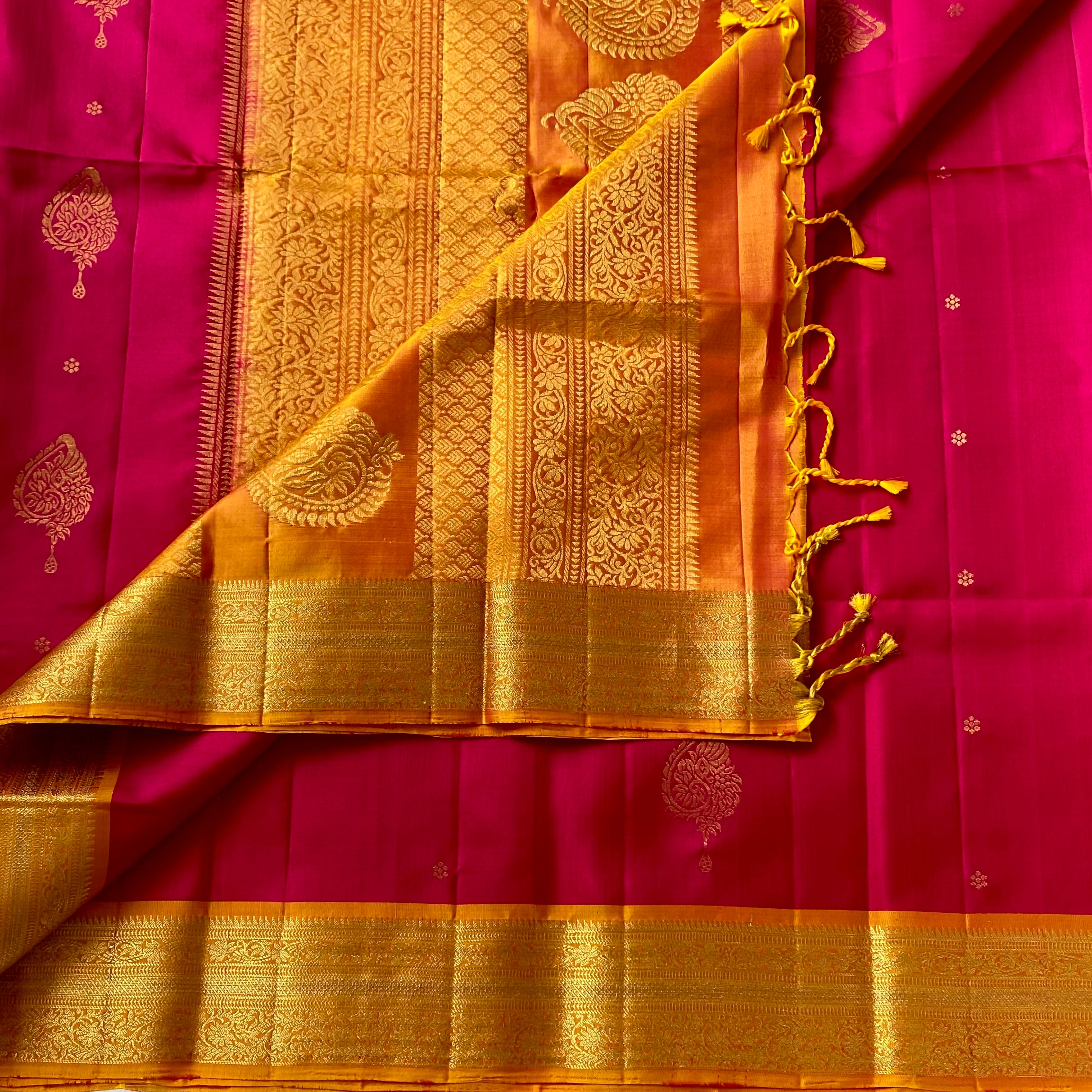Magenta Banarasi Silk Saree Gold Zari Brocade Paisley Bridal Wedding