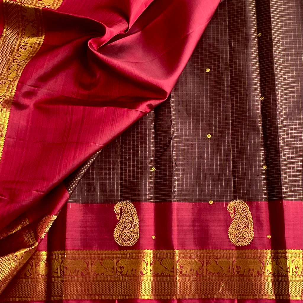 Classic Brown Checkered Pure Zari Kanjeevaram Silk With Deep Raspberry Constrast