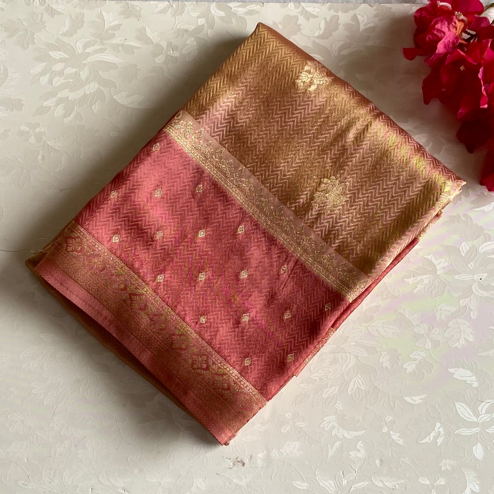 Antique Gold Soft Crepe Silk Saree With Dusty Rose Pallu