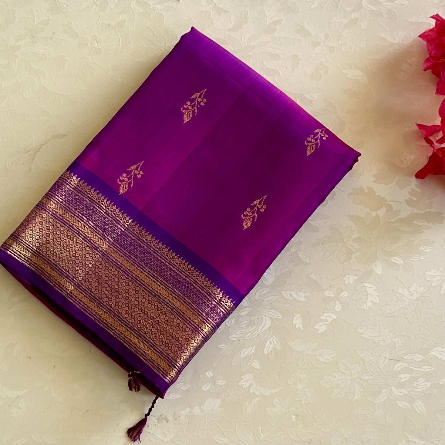 Magenta Silk Saree Gold Zari Geometric Pallu Traditional Wedding Attire
