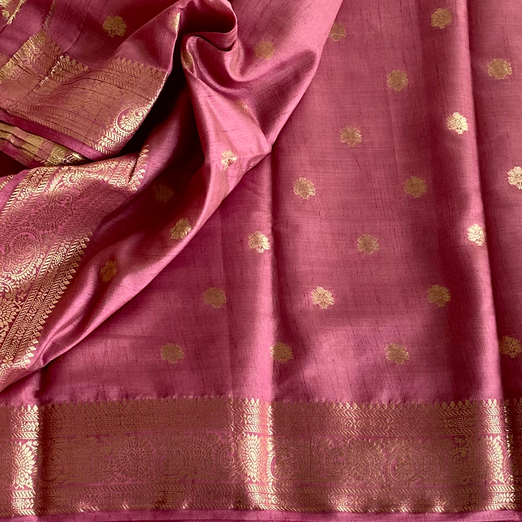 Magenta Silk Saree Gold Butta Striped Zari Pallu Paisley Border