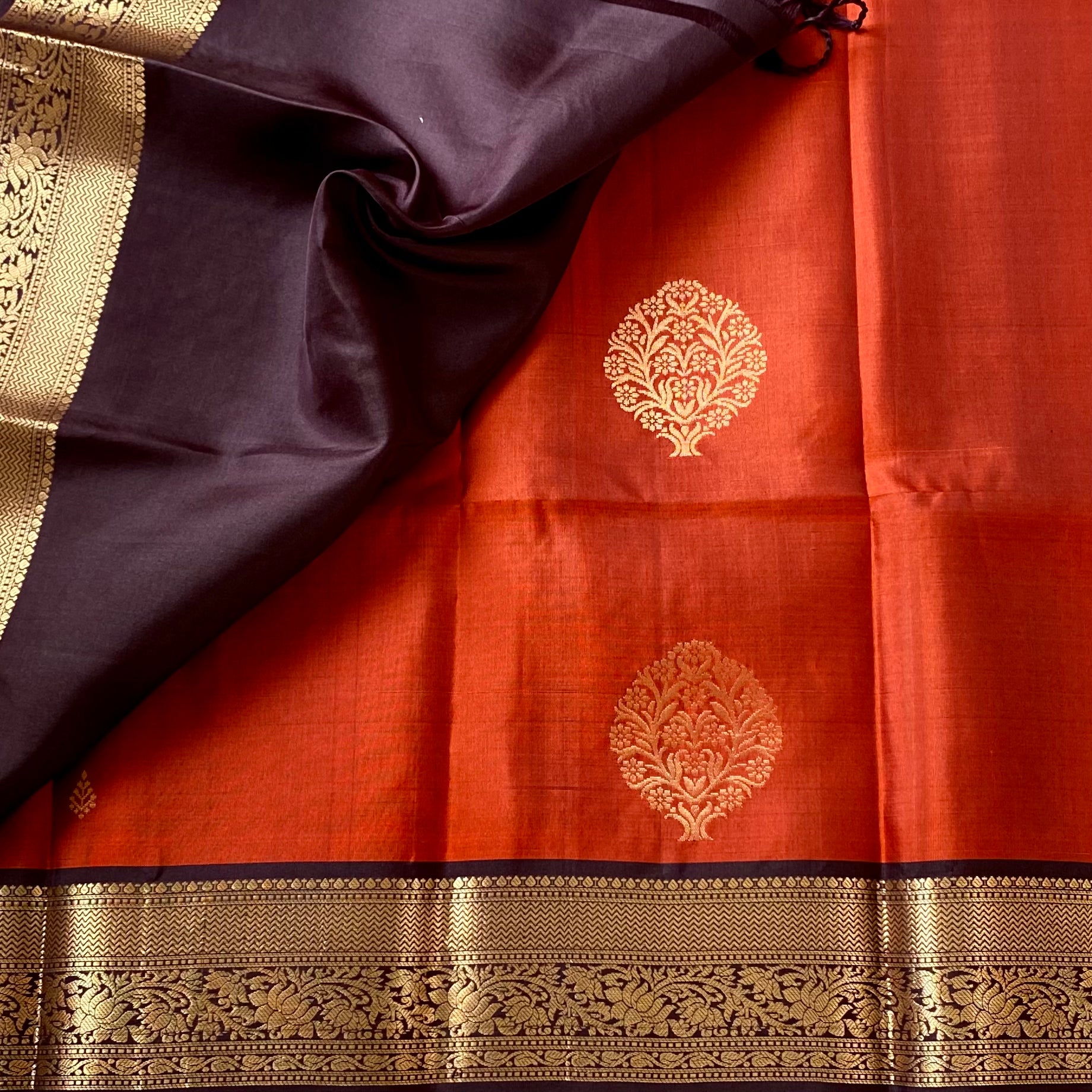 Exquisite Vintage Rust with Wine Brown Designer Pure Silk with Brocade borders