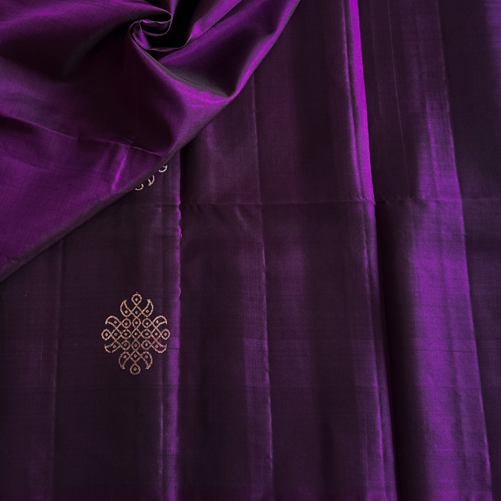 Violet Saree Rose Gold Lattice Motif Tasseled Pallu Festive Designer