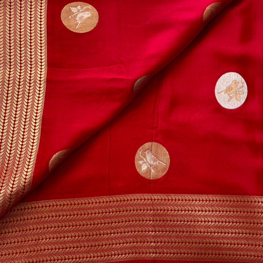 Deep Magenta Silk Saree Gold Buta Woven Border Pallu Elegant