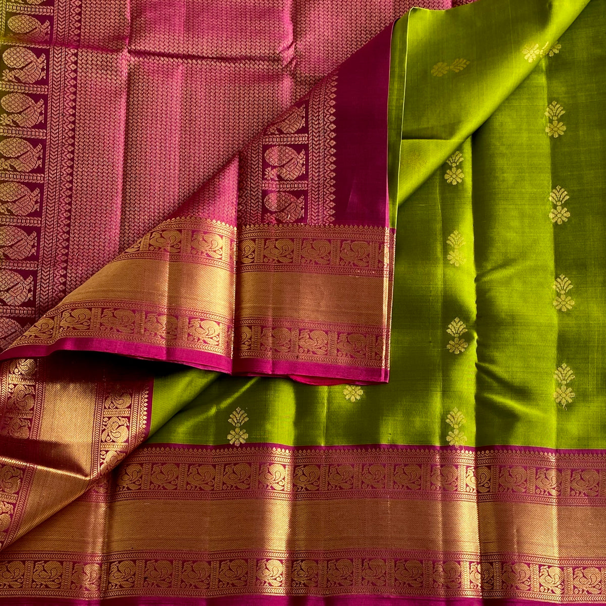 Rich Parrot Green Designer Pure Silk Saree With Deep Magenta  Pallu