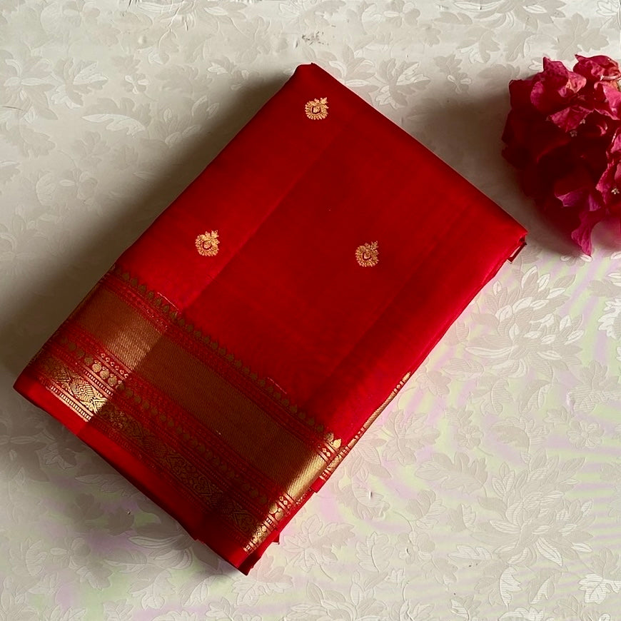 Scarlet Red Designer Pure Silk Saree With Metallic Gold Jaal And Border