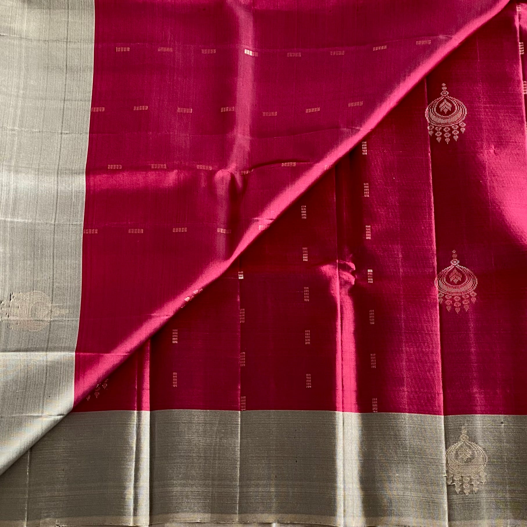 Antique Gold Designer Pure Silk Saree With Rani Pink Pallu