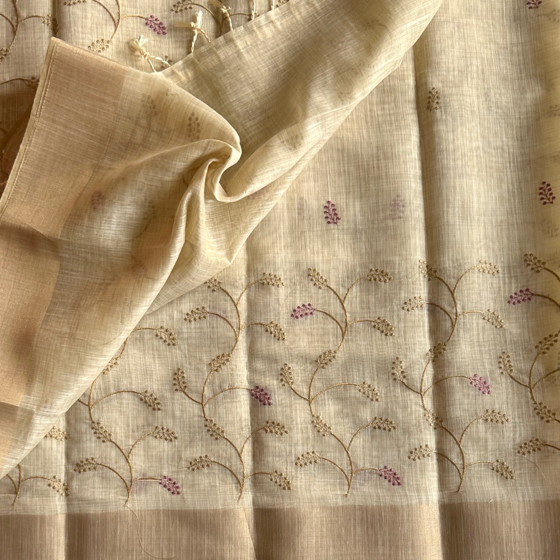 Ivory Beige Vine Embroidered Saree with Gold Zari and Mauve Accents
