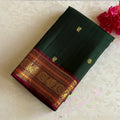 Deep Emerald Green Kanjeevaram Pure Zari Silk Saree With Magenta Pallu