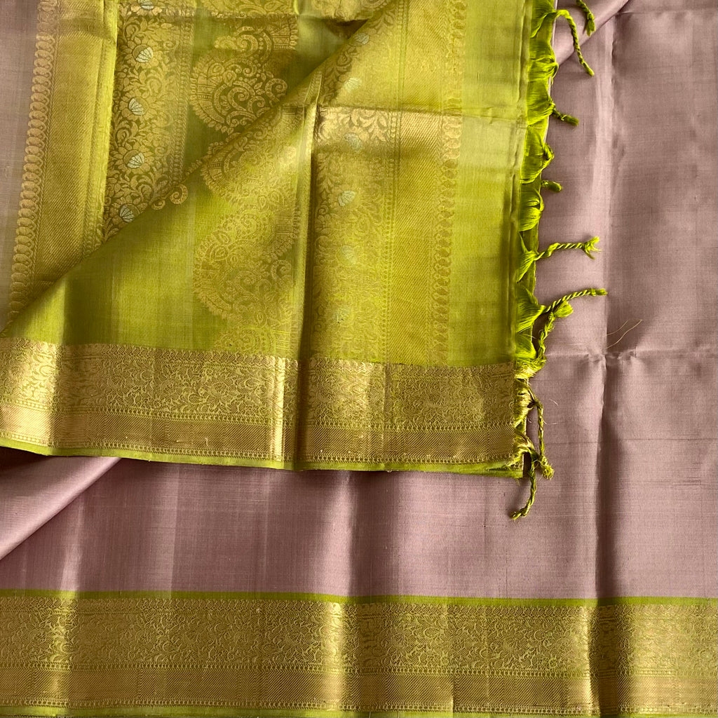 Mauve Designer Pure Silk Saree With Chartreuse Pallu And Gold Border