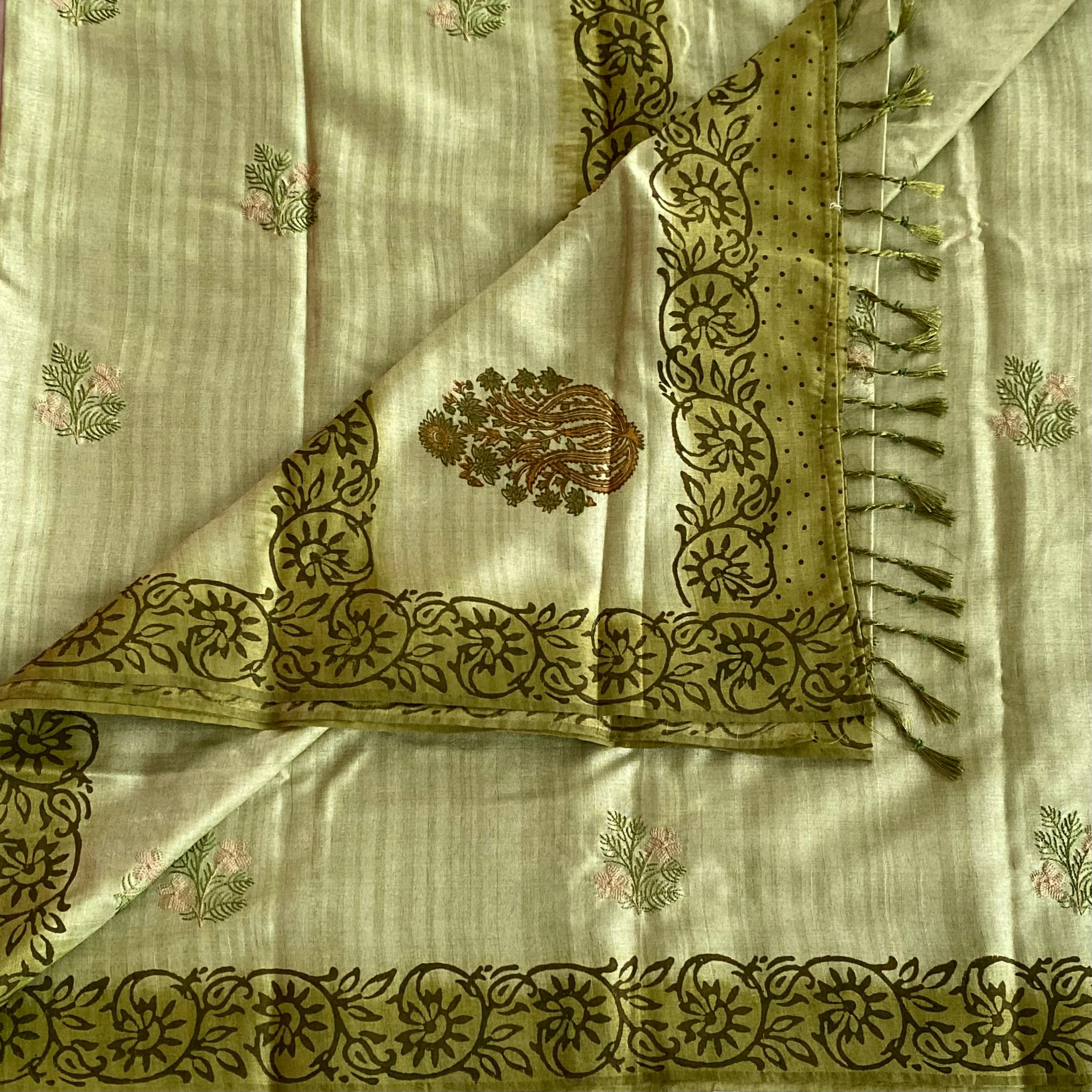Mint Green Floral Paisley Saree Olive Border Antique Gold Thread