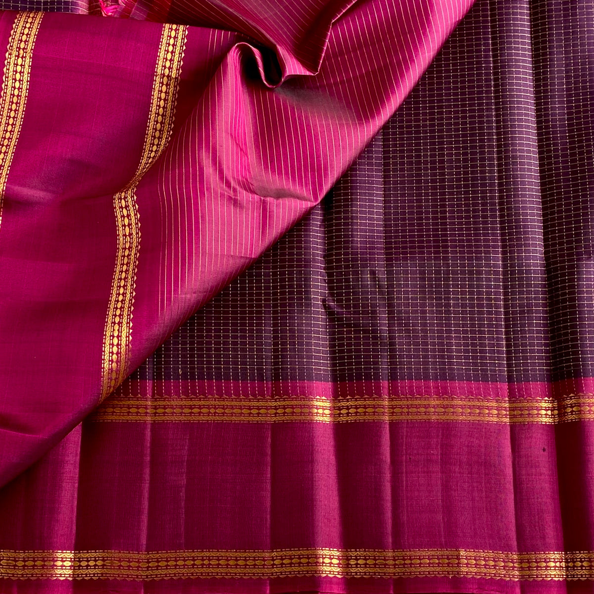 Deep Purple Designer Pure Silk Saree With Magenta Pallu