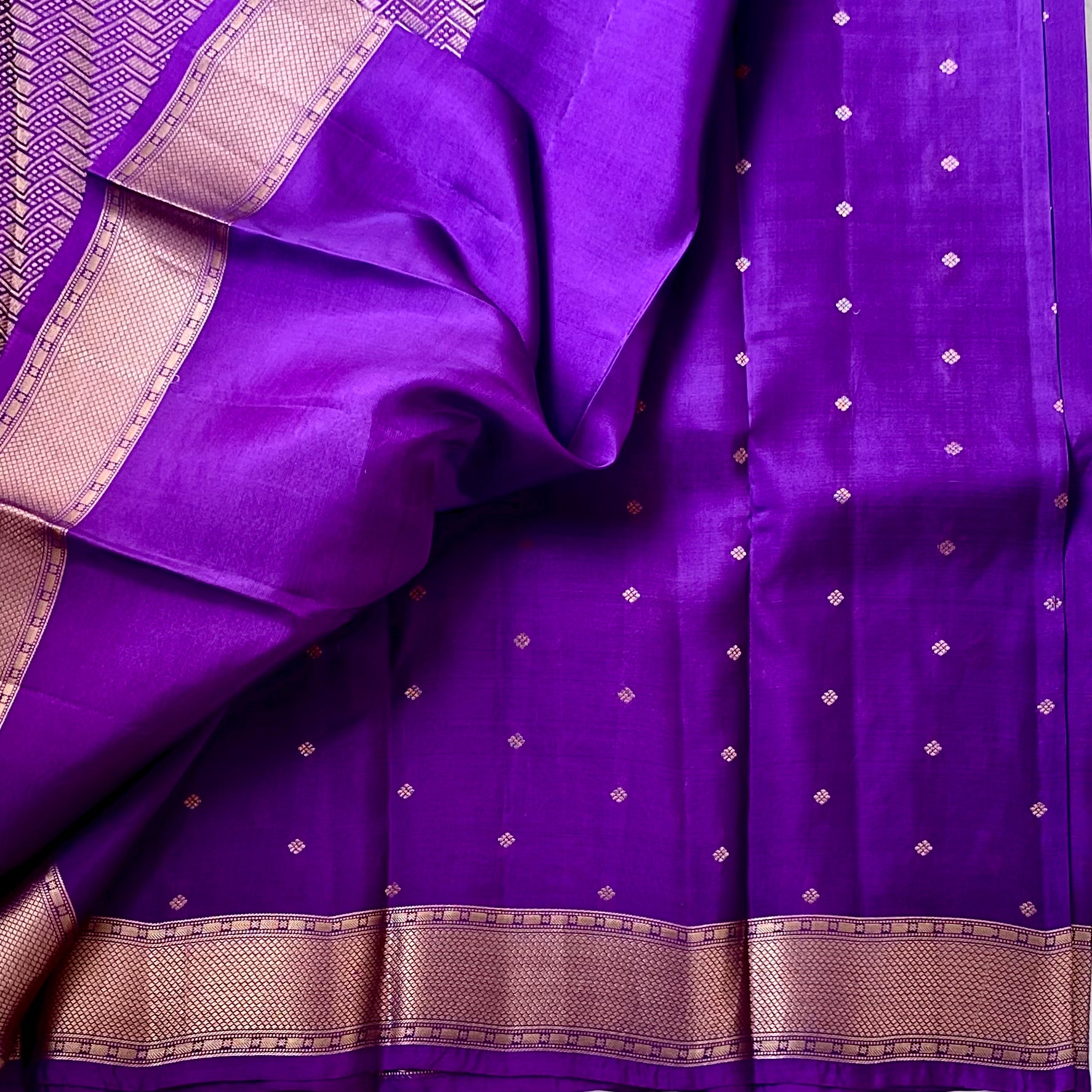 Purple Silk Saree Rose Gold Zari Border Chevron Pallu Diamond