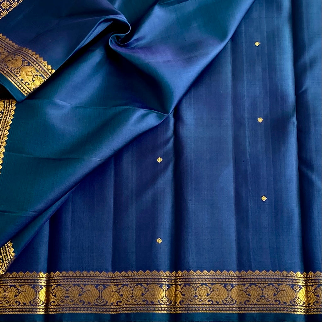 Stunner Peacock Blue Kanjeevaram Pure Zari Silk Saree With Antique Gold Border