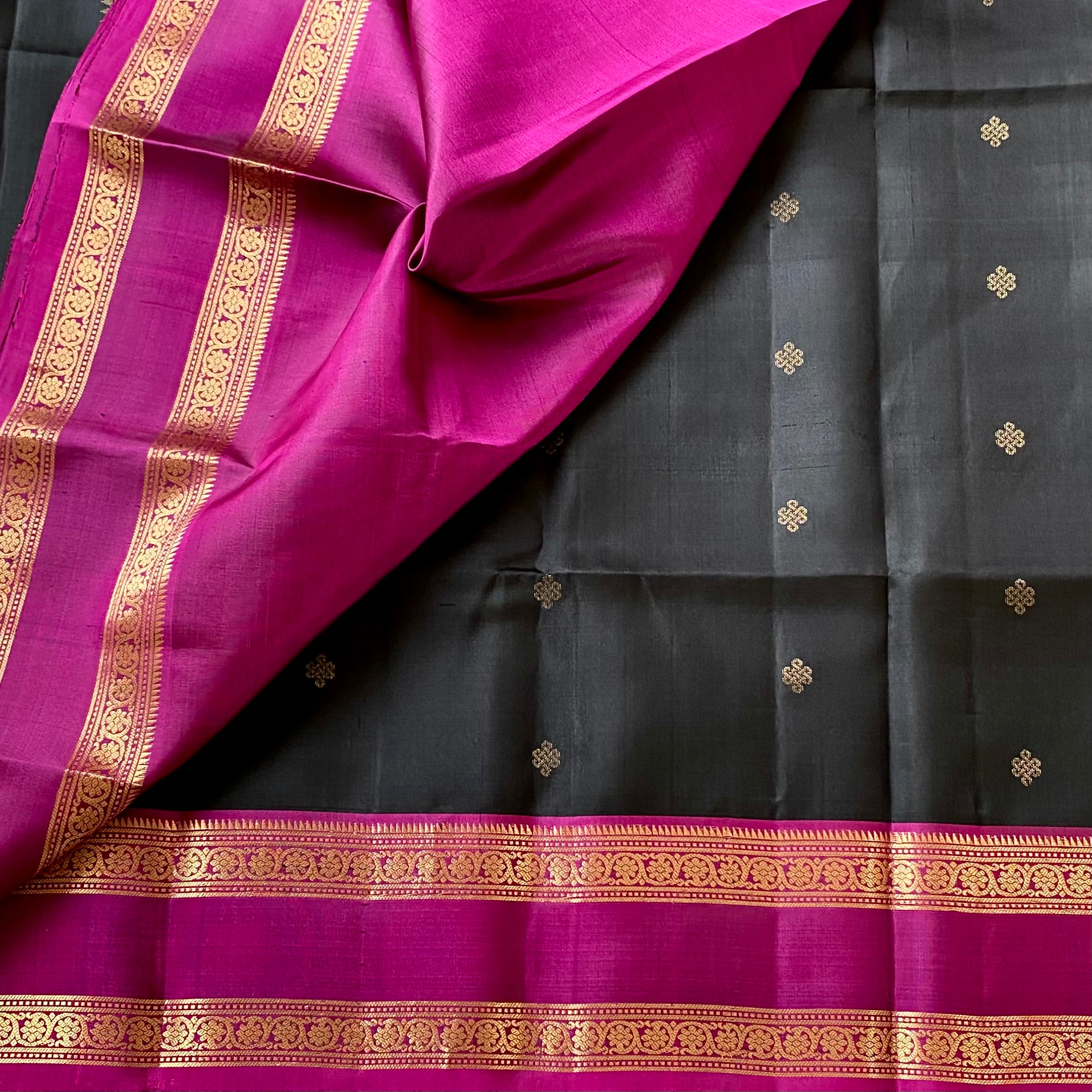 Stunner Black with magenta retta petta borders designer pure silk