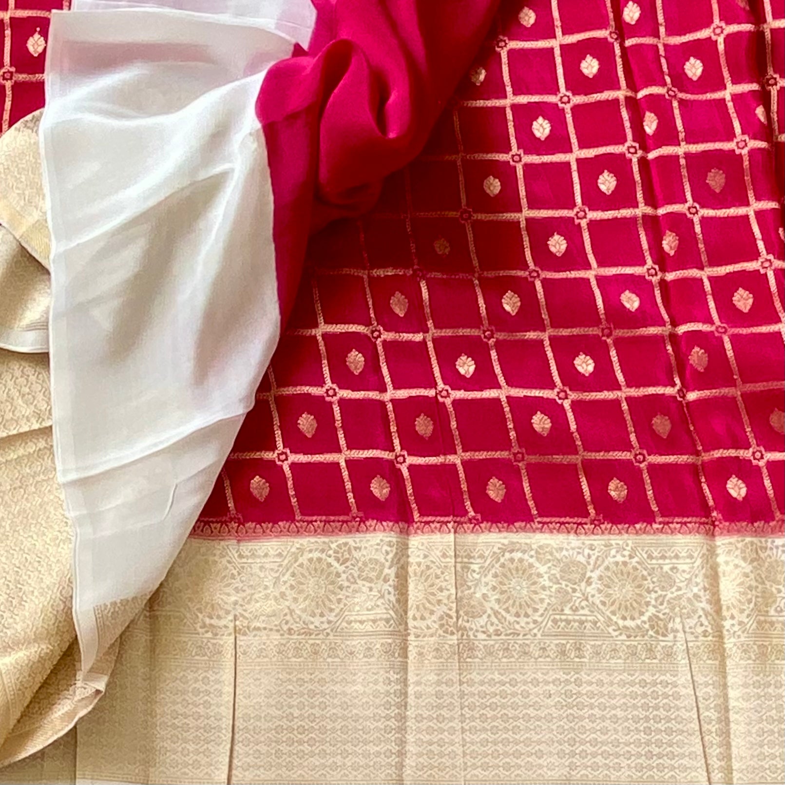 Cherry pink with Ivory checkered soft crepe silk beauty