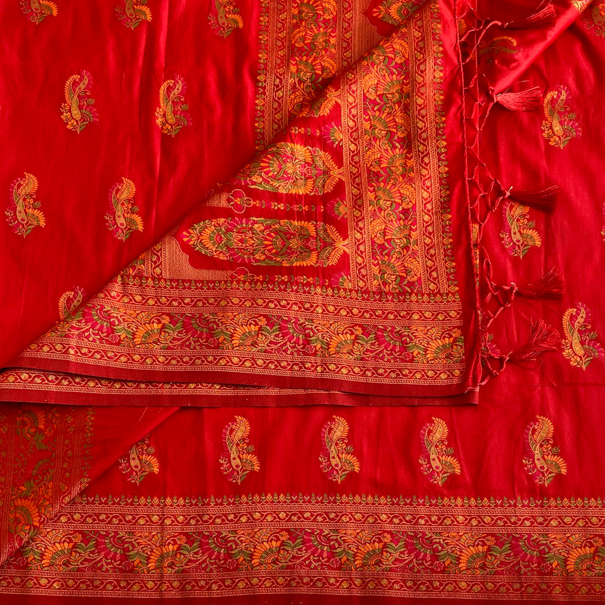 Ferrari Red Meenakari Woven (Not Printed) Soft Tussar Silk Saree With Meenakari Pallu
