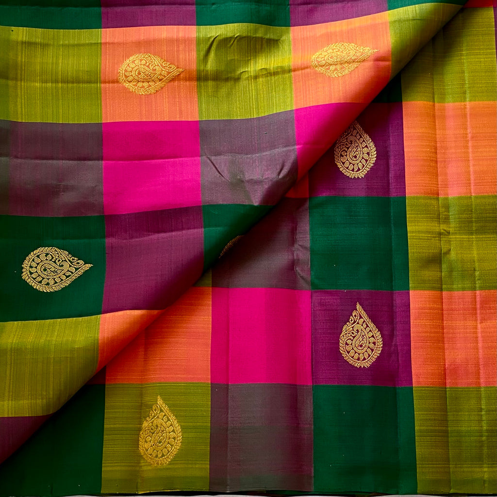 Emerald Checkered Kanjeevaram Pure Zari Silk Saree With Bottle Green Pallu