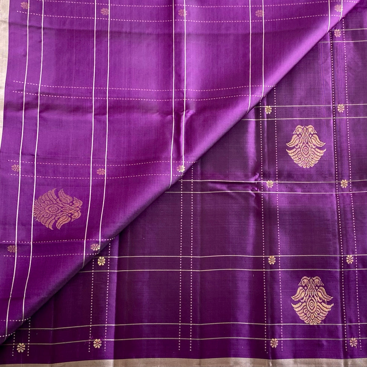 Deep Purple Designer Pure Silk Saree With Peach Pallu And Zari